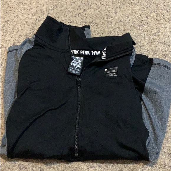 athletic jacket - Picture 1 of 3